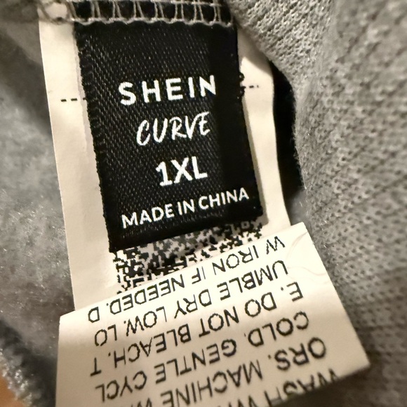 BOGO! ❤️SHEIN❤️ Curve Sweatshirt - Picture 7 of 10
